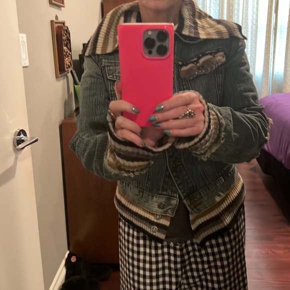 🎉 Miss Me Vintage Jean jacket S sweater accents  - FINAL PRICE! 🎉 - Picture 14 of 14